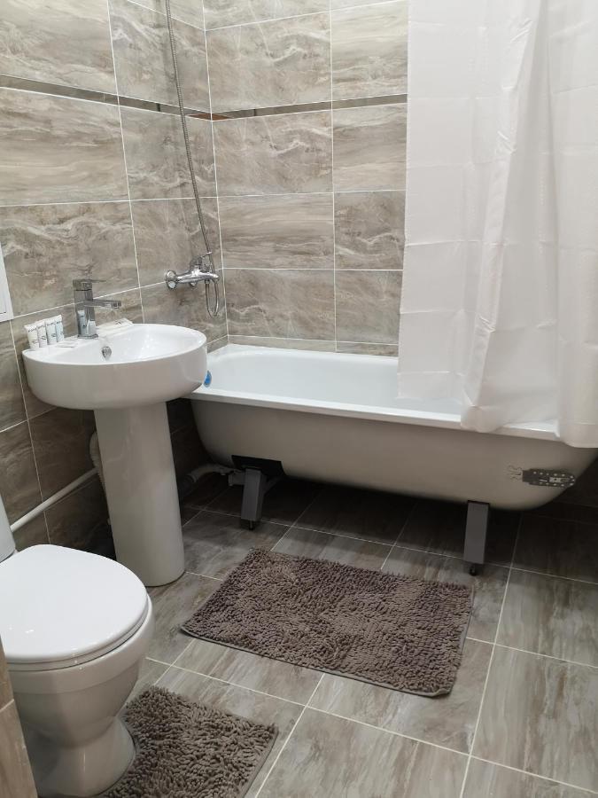 Ferienwohnung Жк Bir Group Aqtöbe Exterior foto